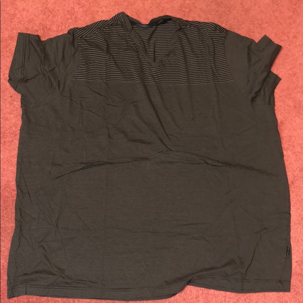 V NECK BIG AND TALL PERRY ELLIS SHIRT